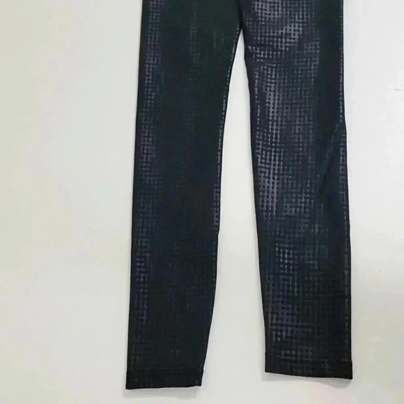 Peloton Show Up Digital Foil Leggings - Picture 11 of 11